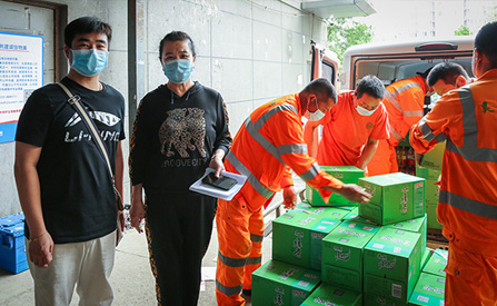 夏日送清涼 關愛在身邊